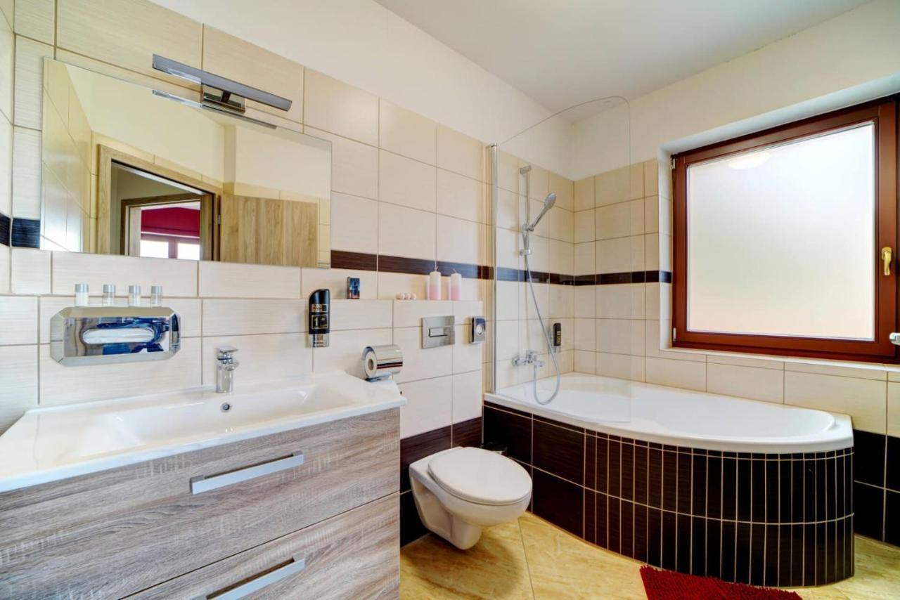 Hotel Zlechov Plumlov Eksteriør billede